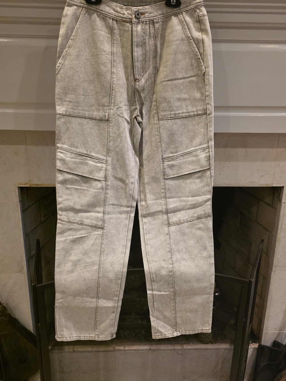 Umgee High-Rise Cargo Style Jeans in Light Gray